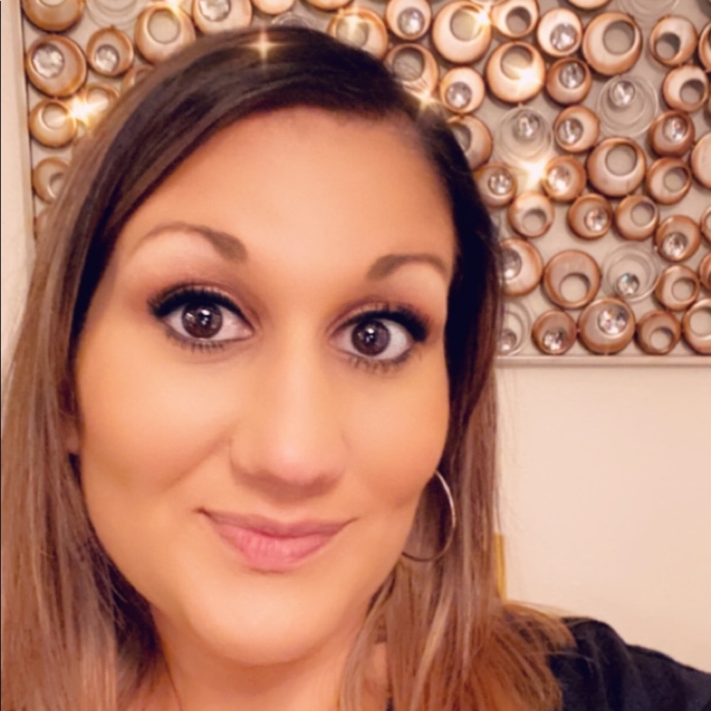 Meet your Posher, Rachel